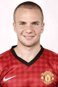23.   (Tom Cleverley)