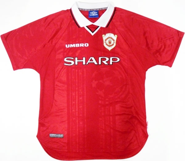 Форма «Манчестер Юнайтед» в Лиге Чемпионов сезонов 1997-2000